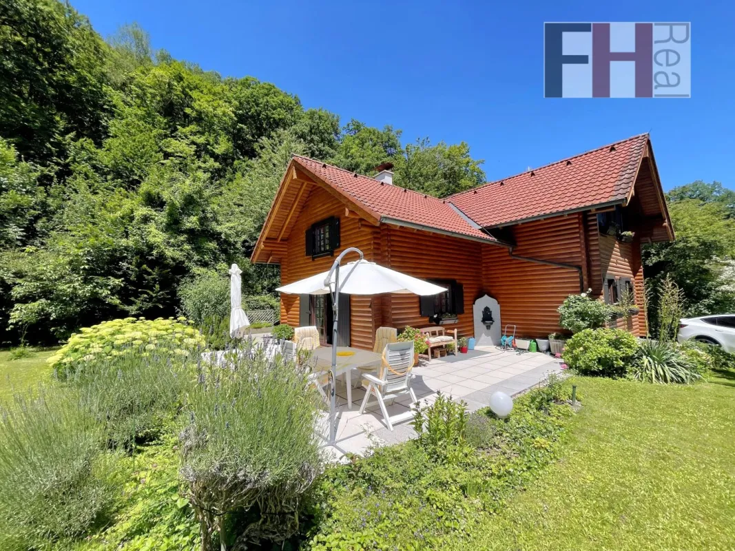 Exklusives Holzblock-Landhaus in Purkersdorfer Grünlage! - Bild 1