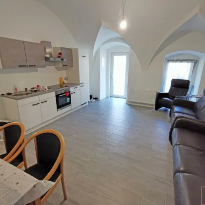 DB IMMOBILIEN | Top sanierte, vermietete Wohnung mit eigener Loggia zu verkaufen! Kurzzeit Vermietungen möglich! - Bild 2