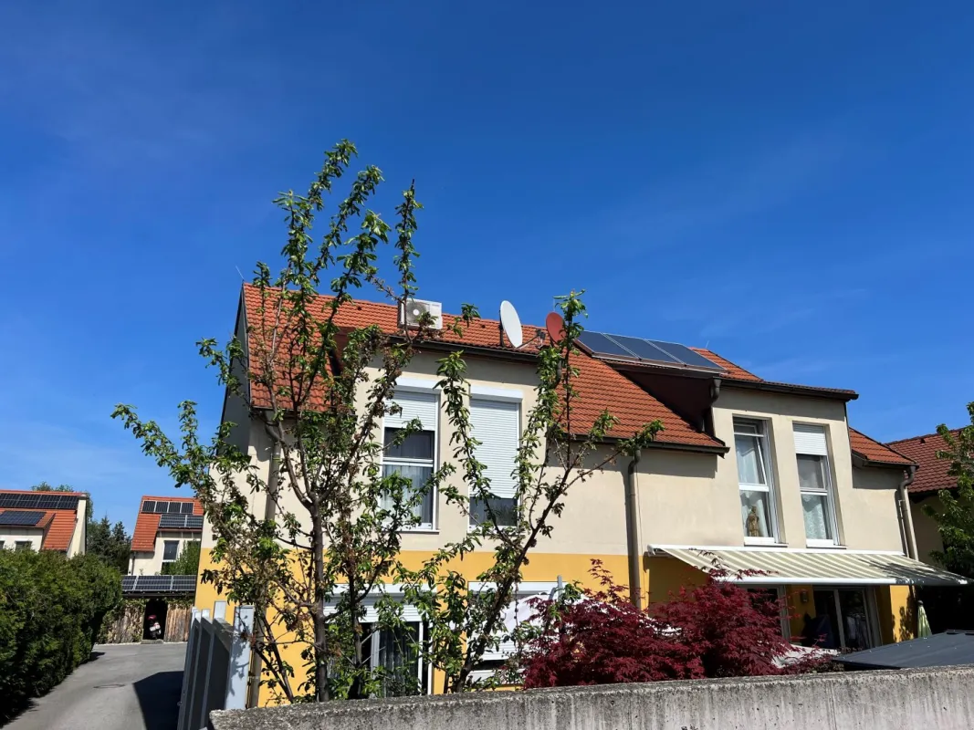 ENTFLIEHEN SIE DEM STADTTRUBEL - TRAUMHAFTES WOHNEN NAHE WIEN!! - Bild 1