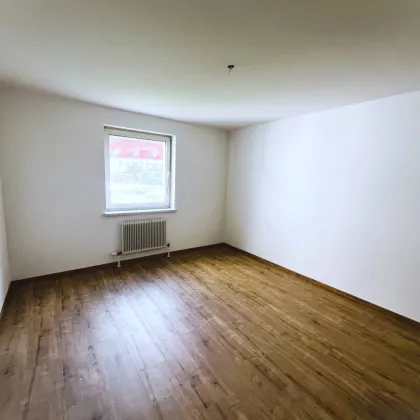 Frisch sanierte 3-Zimmer-Wohnung mit Loggia! - Bild 3