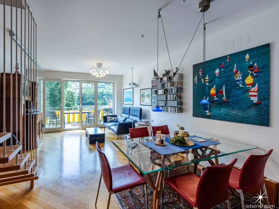 Traumhafte Maisonette-Wohnung direkt am Millstätter See. Privatstrand. Badekabine. Einfach royal. - Bild 1