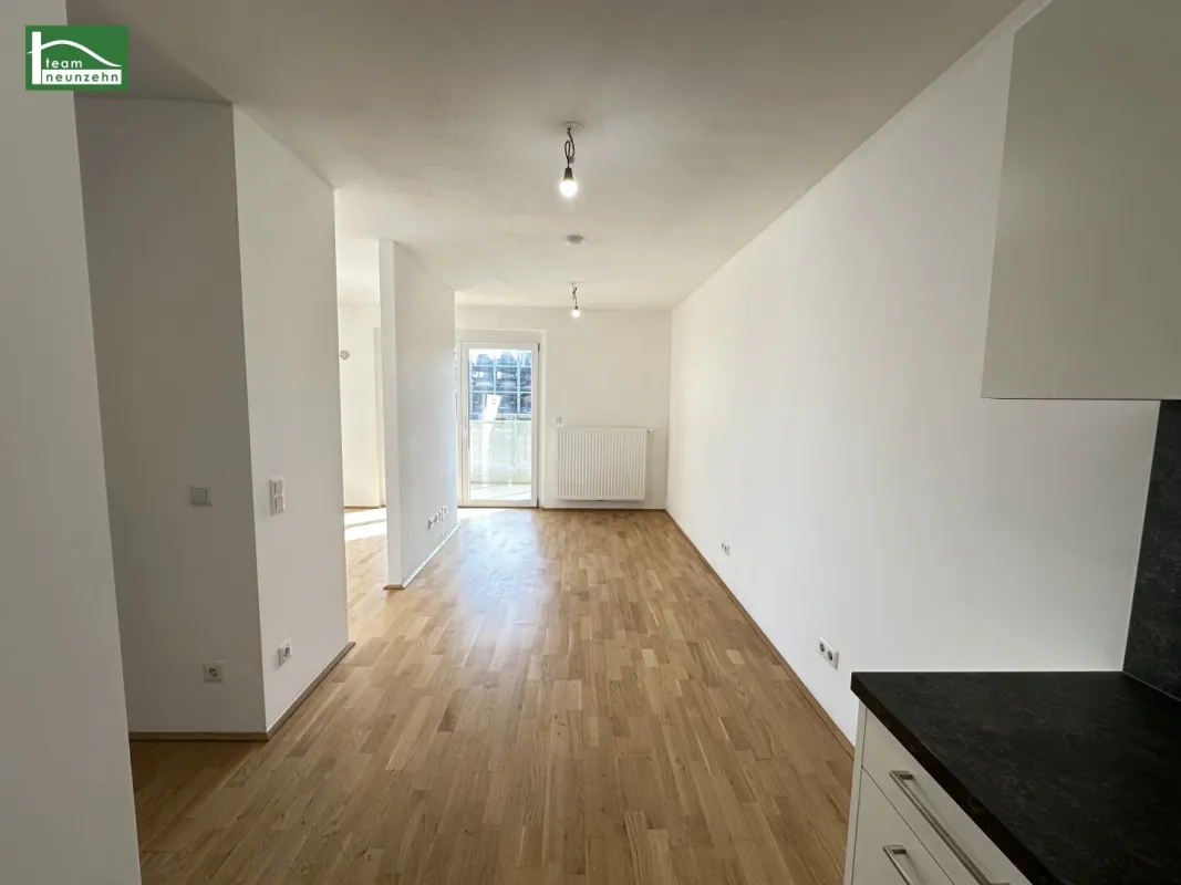 LEO 131 - Sonnige 2.5-Zimmer Wohnung mit Balkon und Abstellraum! Gut angebunden und dennoch viel Grün in der Nähe! - Bild 1