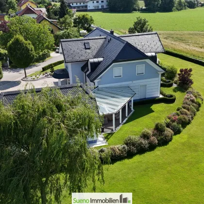 Imposante Villa auf großem Grundstück mit eigenem Fitness-Studio, 3 Garagen, etc. - Bild 3