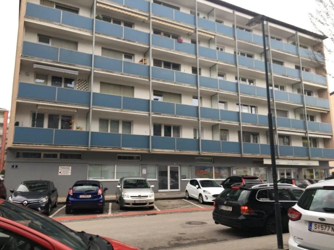 Nähe NaWi !!! Geräumige, sonnige 2-Zimmer-Wohnung mit Loggia zu verkaufen - Bild 1