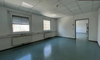 + + + BIZ St. Pölten + + + BUSINESS und INNOVATIONSZENTRUM + + + E-Ladestationen vor Ort