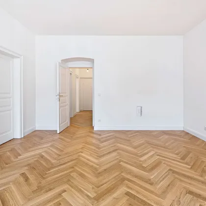 Altbau-Erstbezug in bester Stadtlage - Schöne 2-Zimmer-Wohnung in Hofruhelage - Nähe Mariahilfer Straße - Bild 3