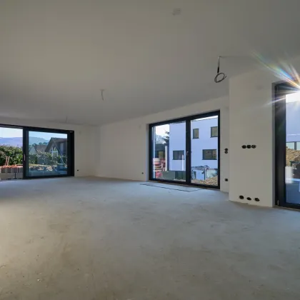 NEU! ++ TOP LAGE ++ ZIEGELMASSIVHÄUSER ++ KELLER + ERDGESCHOSS + OBERGESCHOSS + GARTEN + TERRASSE + PKW STELLPLATZ ++ - Bild 2