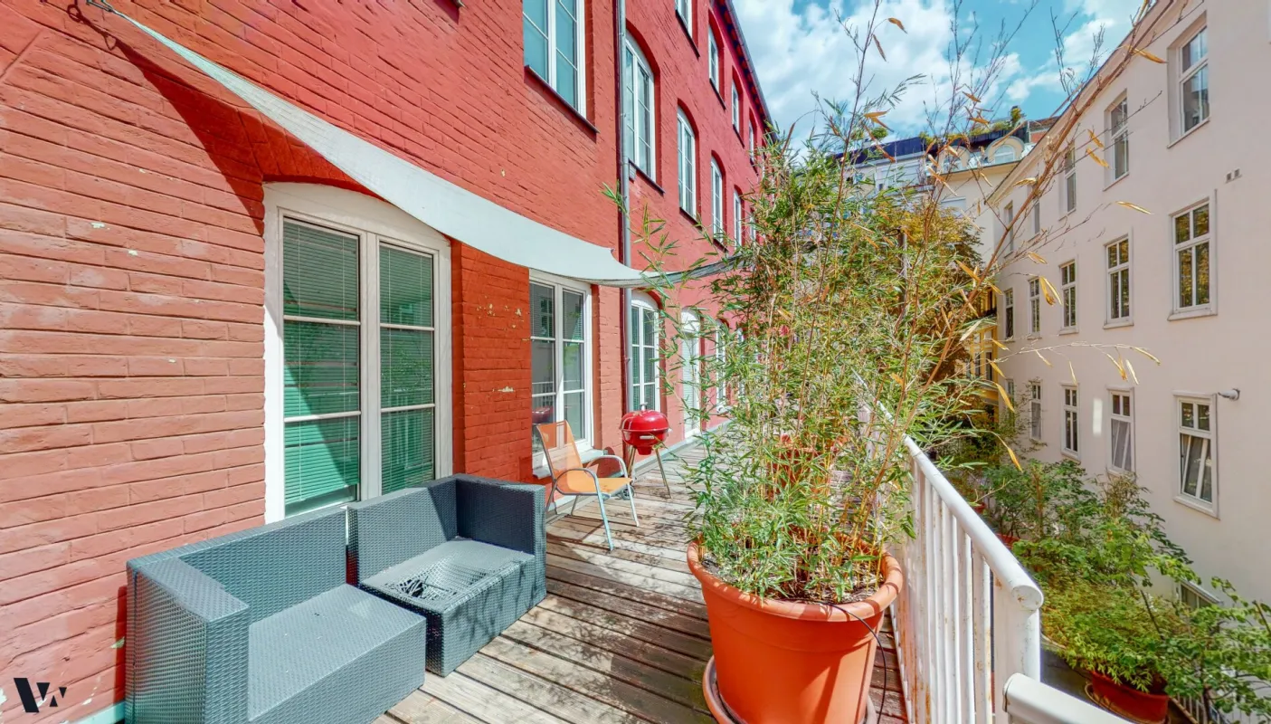 CHARMANTES HOFGEBÄUDE IN BACKSTEINBAUWEISE | MITTEN IM 7. WIENER GEMEINDEBEZIRK - Bild 1