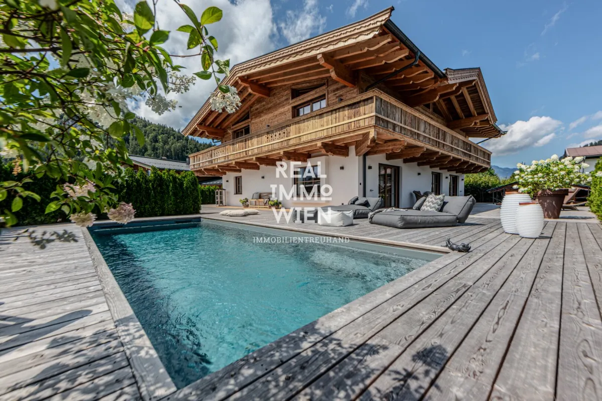 Luxus-Chalet in Kössen - Bild 1