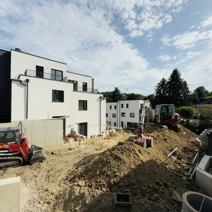 PREISREDUKTION! EXKLUSIVE 4-5 ZIMMER DOPPELHAUSHÄLFTEN MIT FREIFLÄCHEN IN GRÜNRUHELAGE! - Bild 2