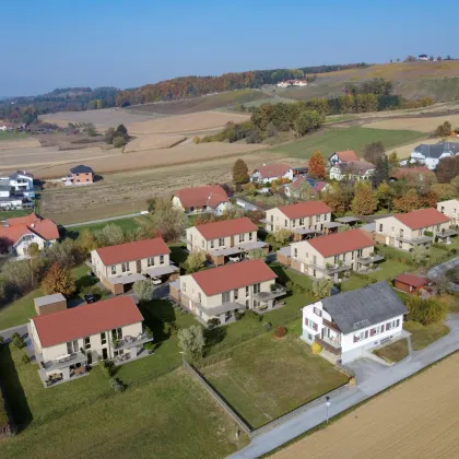 Feiner 3-Zimmer ERSTBEZUG! 68,5 m² Wohnfläche & 20,50 m² Balkon mitten in der THERMENREGION! EINZIEHEN & WOHLFÜHLEN! - Bild 2
