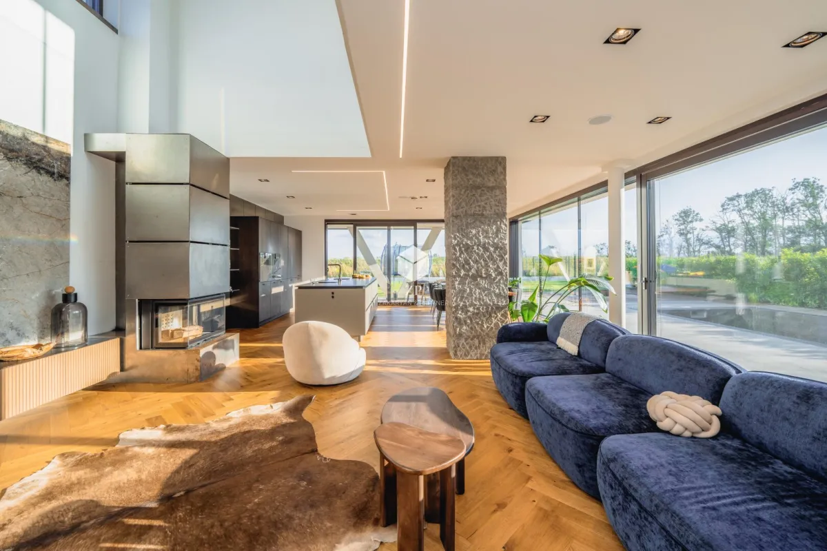 **Luxuriöse Neubau-Villa in Himberg – Eleganz und Nachhaltigkeit vereint** VIDEOBESICHTIGUNG möglich! - Bild 1
