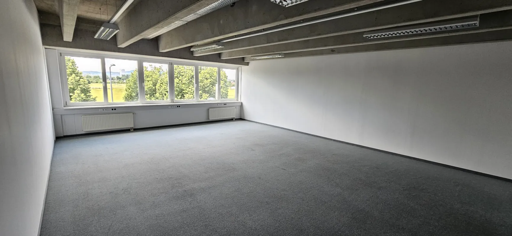 Moderne 526m2 Büro- und Praxisfläche in 1220 Wien - Bild 1