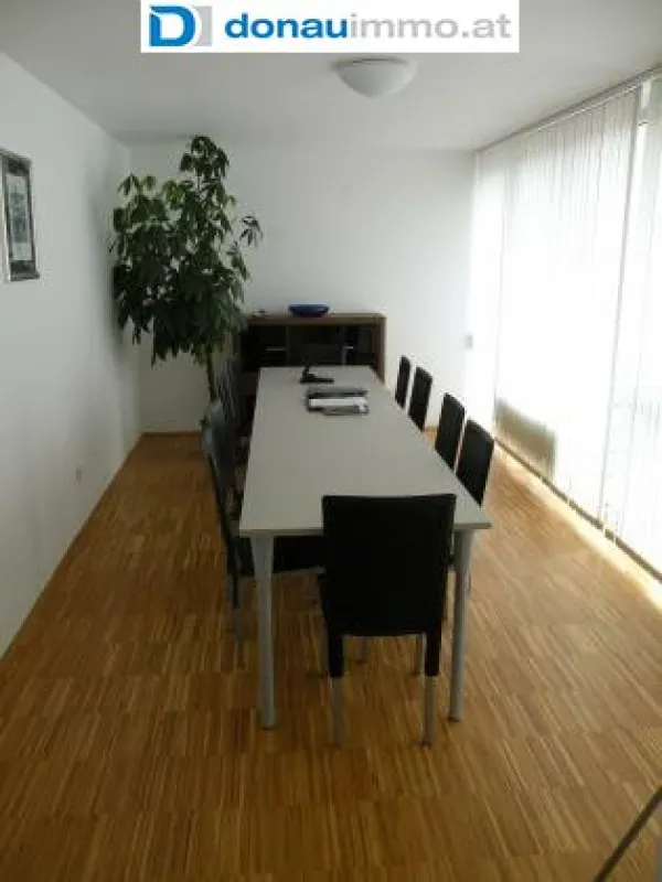 Voll ausgestattetes Büro mit 116 m² und Tiefgarage im Zentrum von Eisenstadt - Bild 1