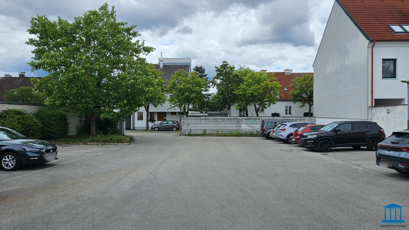 PARKPLÄTZE möglich - Großzügige Büro-/ Schulungsflächen nähe "Auge Gottes" (Top 8, 6 & 2) - Bild 1