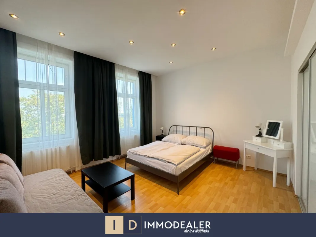 ** EXKLUSIVE - CHARMANTE - ALTBAUWOHNUNG MIT LIFT & GEGLIEDERTER FASSADE - WIENER ALTBAUCHARME ** - Bild 1