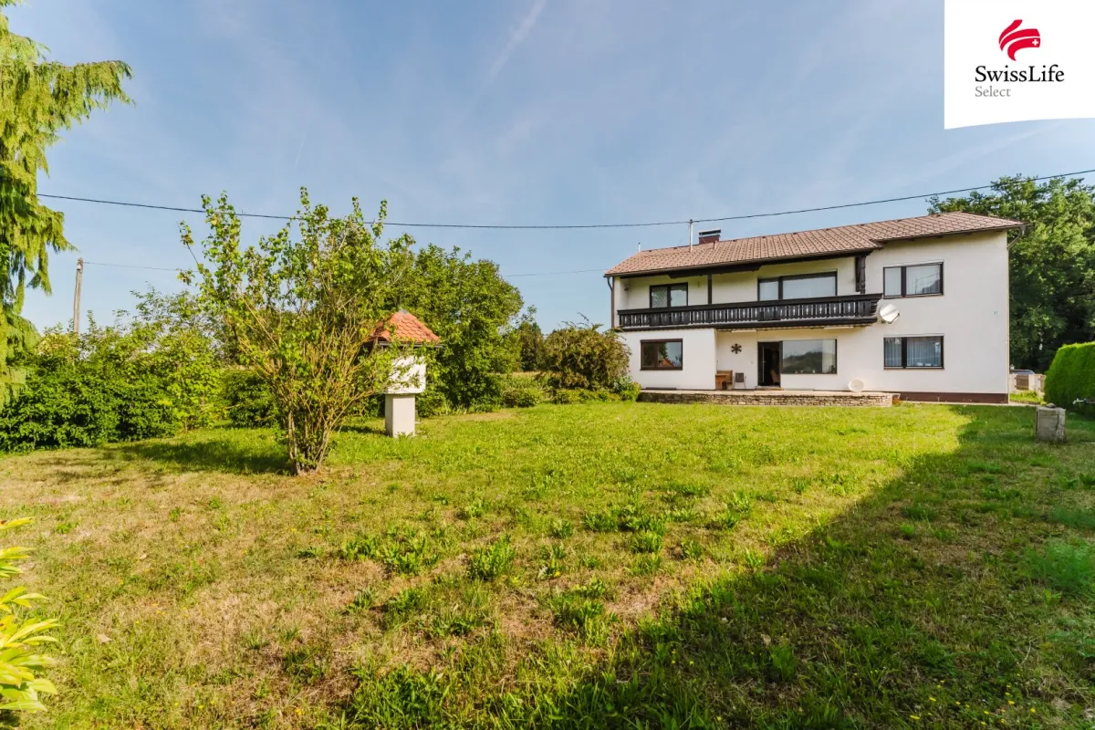 Zweifamilienhaus mit Potential | vollunterkellert | zwei Wohneinheiten | großes Grundstück mit angrenzendem Grünland - Bild 1