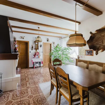 Zweifamilienhaus mit Potential | vollunterkellert | zwei Wohneinheiten | großes Grundstück mit angrenzendem Grünland - Bild 2