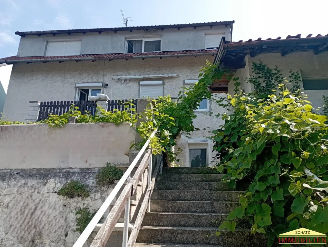 Wohnhaus mit 2 getrennten Wohneinheiten in guter Wohnlage - Bild 1