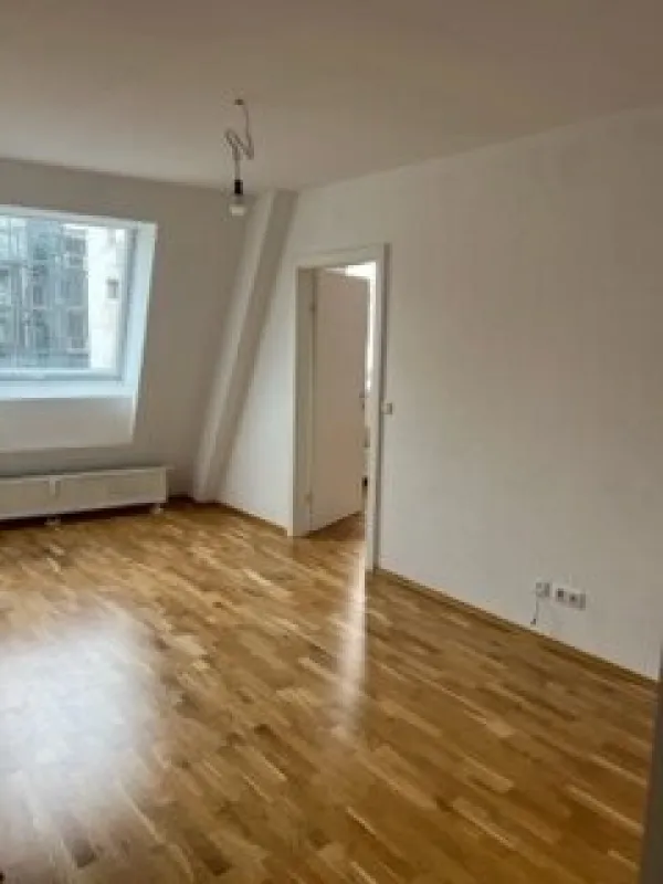 Lichtdurchflutete 3 Zimmerwohnung mit Schlossbergblick, schöne Anlegerwohnung im Herzen der Stadt Graz, nähe Südtirolerplatz - Bild 1