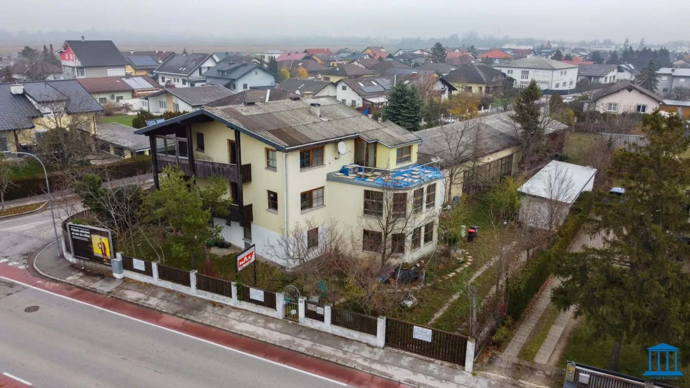 Einzigartige Liegenschaft am Rande von Wiener Neustadt - Bild 1