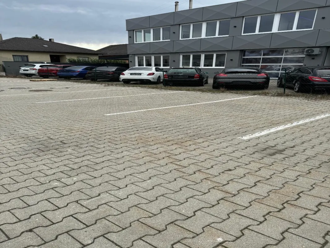 Stellplätze im Gewerbegebiet Korneuburg - Bild 1