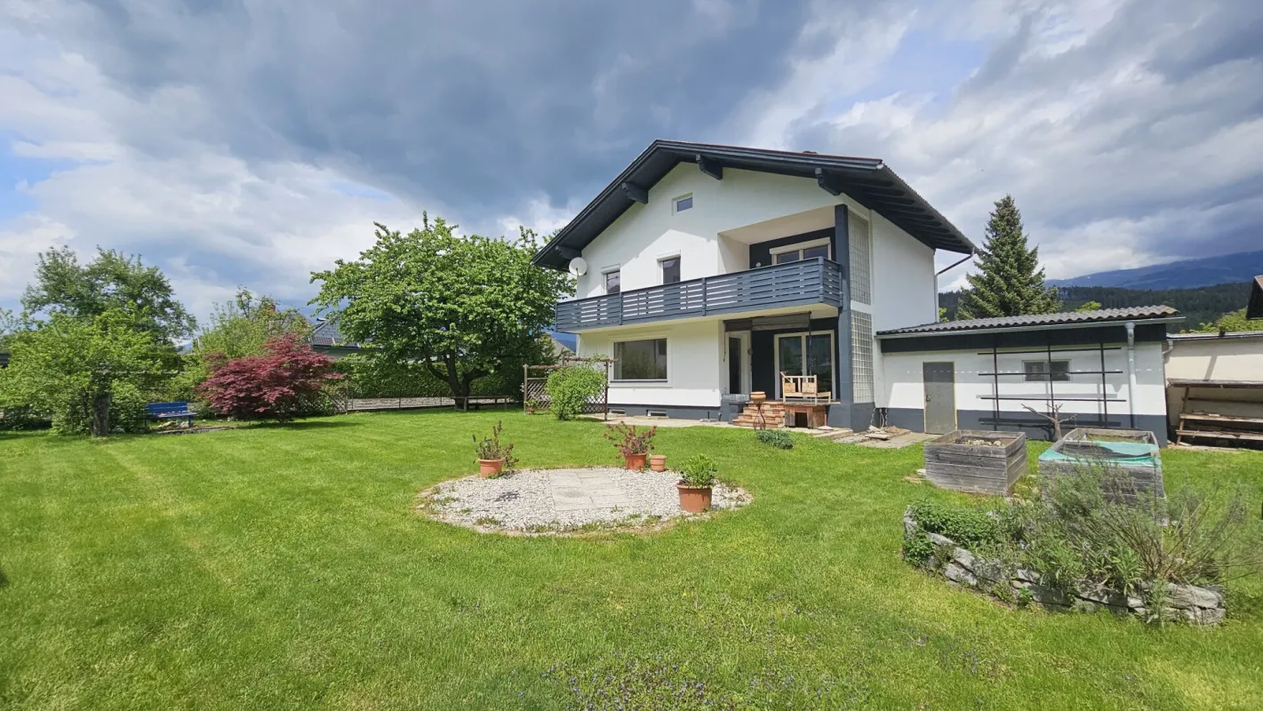 Top Lage in Spittal - 130m² Wohnfläche, 6 Zimmer, gepflegt mit Balkon, Terrasse, Garage uvm. - Bild 1