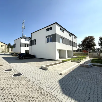 BELAGSFERTIG! TRAUMHAFTE 4-5 ZIMMER REIHENHÄUSER MIT EIGENGÄRTEN UND PKW-STELLPLÄTZEN IN FISCHAMEND! - Bild 2