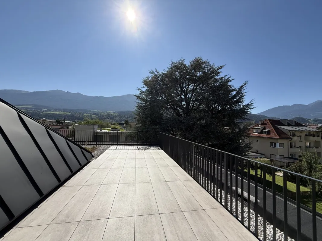 Traumhaftes 2-stöckiges Penthouse mit Dachterrasse im Villenviertel Pradl - Bild 1