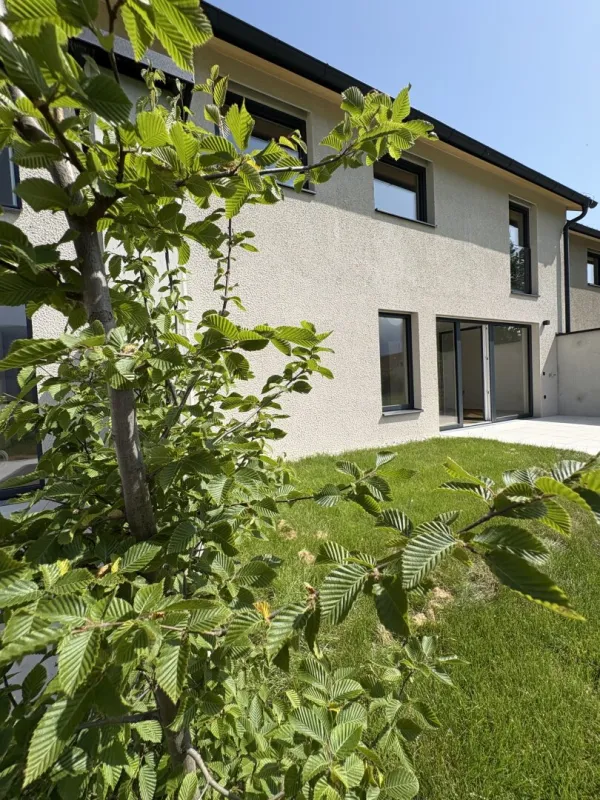 Der Sonne entgegen - Wohnen auf hohem Niveau - Haus 1 - Bild 1