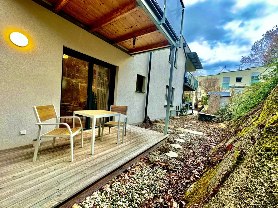 GARTENWOHNUNG I BESTE LAGE I TERRASSE I TIEFGARAGE I DIREKT AM LEONHARDBACH I AKTUELL VERMIETET I - Bild 1