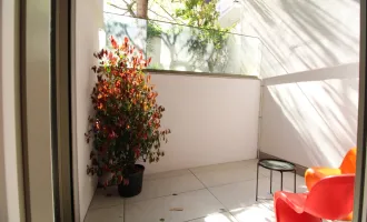 ATRIUM-Wohnung mit 2 Freiflächen in U-bahn nähe/Ober St. Veit mit LUXUS Ausstattung