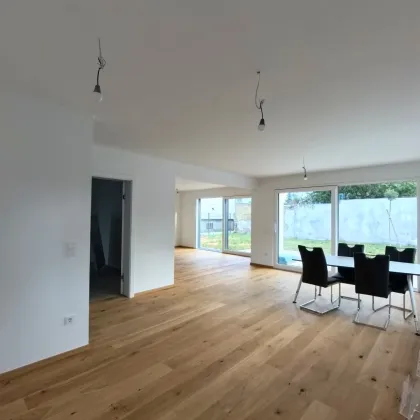 Einmalige Gelegenheit - Traumhaus mit Homelift im Bruckhaufen - Eigengrund! - Bild 2