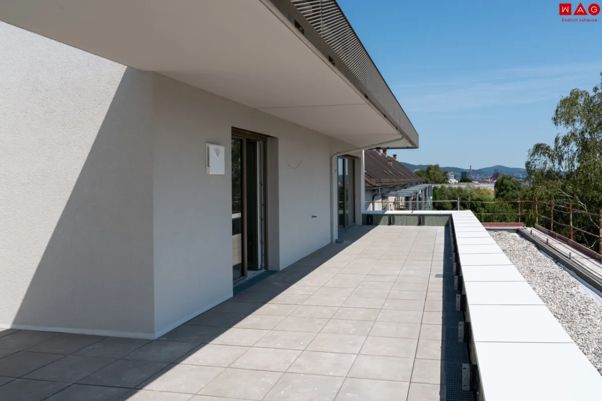 Dachterrassenwohnung mit beeindruckendem Ausblick - Wohntraum auf höchstem Niveau! - Bild 1