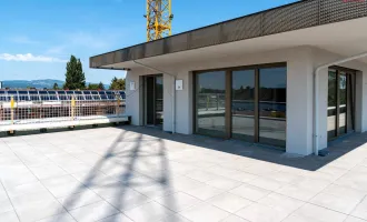 105 m² Dachterrasse für Ihr Leben im Freien – barrierefreie Komfortwohnung mit grünem Energiekonzept