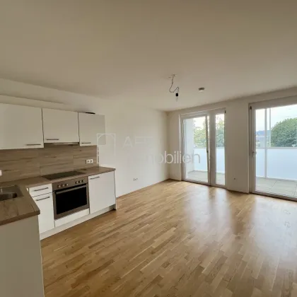 3 Monate mietfrei! 2 Zimmer Genossenschaftswohnung mit großer Loggia Nähe Citypark - Bild 2