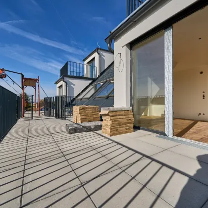 ‼️ AKTION ‼️ ++ 19 EIGENTUMSWOHNUNGEN ++ SCHLÜSSELFERTIG ++ URBAN + NATUR ++ ZWISCHEN SEESTADT UND LOBAU ++ 1220 WIEN ++  ++ BALKON / TERRASSE / LOGGIA / GARTEN / KELLER ++ 2–4 ZIMMER ++ - Bild 3