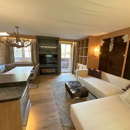 Komplett-eingerichtete Stadtwohnung im modernen Alpenstil mitten in Kitzbühel - Investment oder Eigennutzung. - Bild 2