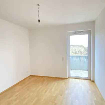 Erstbezug - Moderne Drei Zimmer Eigentumswohnung mit Balkon - Bild 3