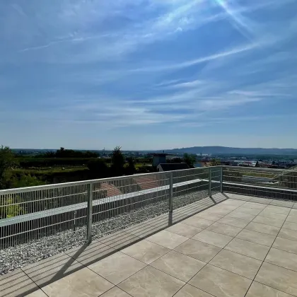 Erstbezug Mini Penthouse mit großer Terrasse und wunderschönem Ausblick - Bild 2