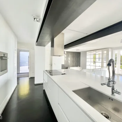 Luxuriöse Traumwohnung mit Pool und Panoramablick - Bild 2