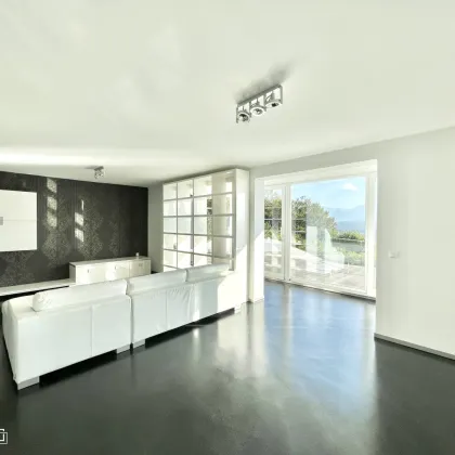 Luxuriöse Traumwohnung mit Pool und Panoramablick - Bild 3