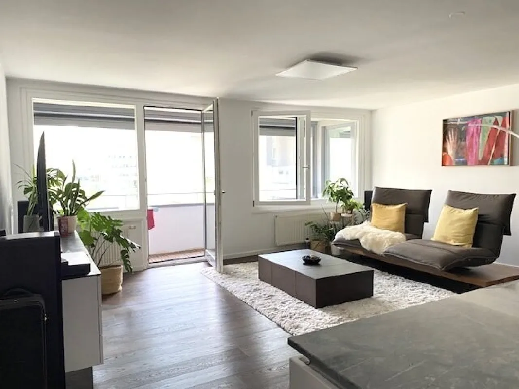 Im Wohnpark Donaucity - neben UNO City: Bildhübsche, großzügige und sonnige Wohnung, 4 Zimmer,  129 m2,  Loggia, ruhig, Nähe Donauinsel und U1! - Bild 1
