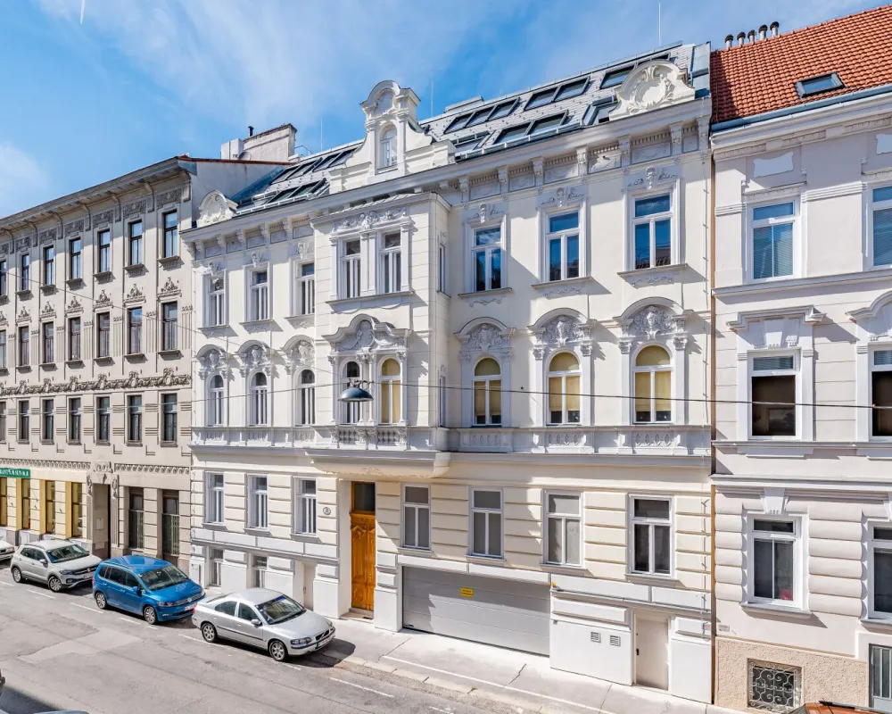 ERSTBEZUG: Repräsentativer Stilaltbau -  6 exklusive Eigentumswohnungen - 96 bis 201m2 Wohnfläche - großzügige Freiflächen - Bild 1