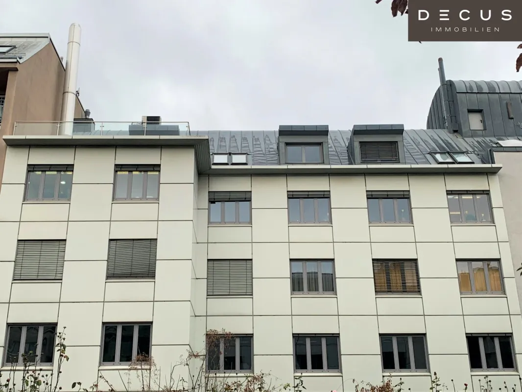 + + + DACHGESCHOSS-BÜRO mit Terrasse + + + unmittelbare U-Bahn-Nähe + + + - Bild 1