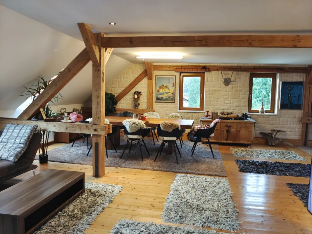 Traumhafte Maisonette mit Dachterrasse - Küche inklusive - 3 Parkplätze und Top-Aussicht –  zum Sensationspreis! - Bild 1