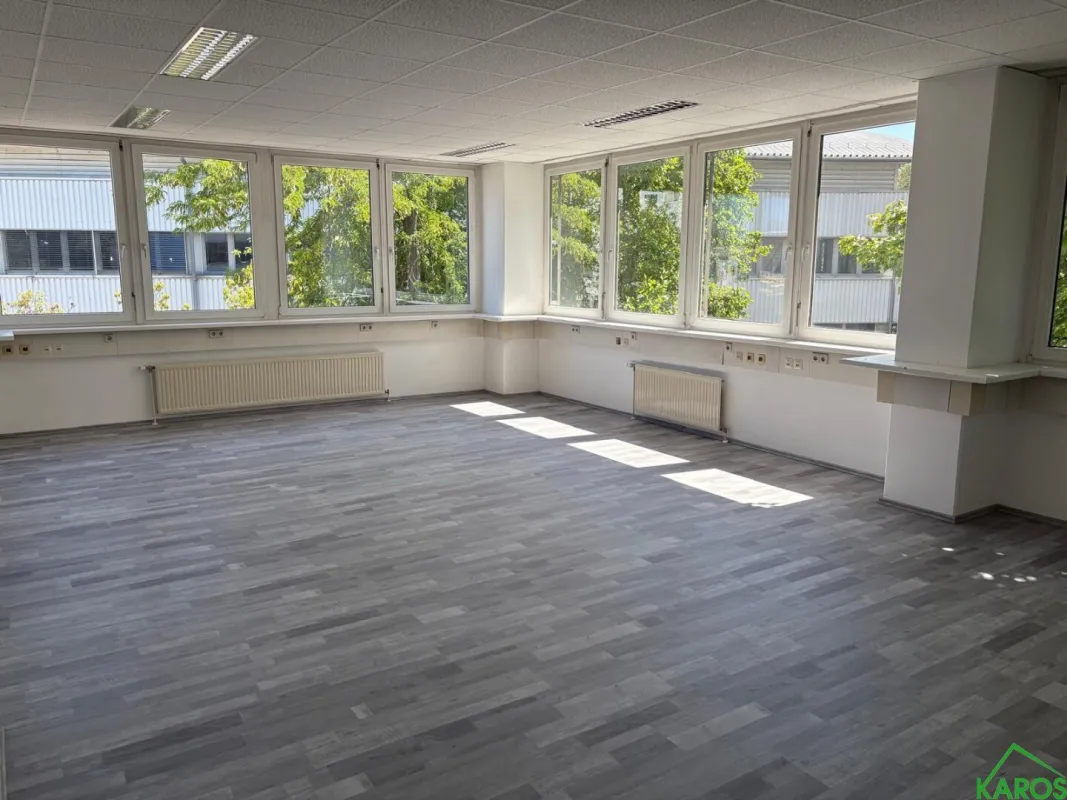 53,26 m² - BÜRO DIREKT AN DER A22-ABFAHRT!!! - Bild 1