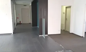NEUER PREIS: Hier werden Sie gesehen! Top Geschäftsfläche im Erdgeschoß, mit Parkplätzen in der Schärdinger Vorstadt zu Verkaufen!