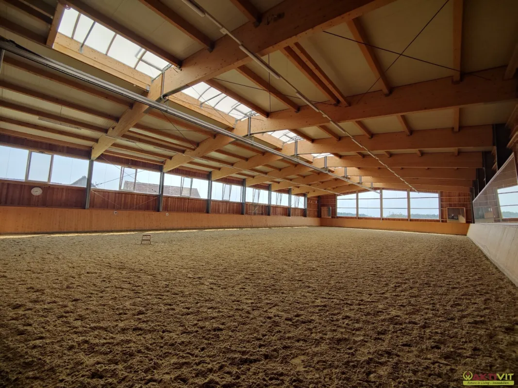 Reitanlage für Hobby und Beruf mit Sportanlagenwidmung. - Bild 1
