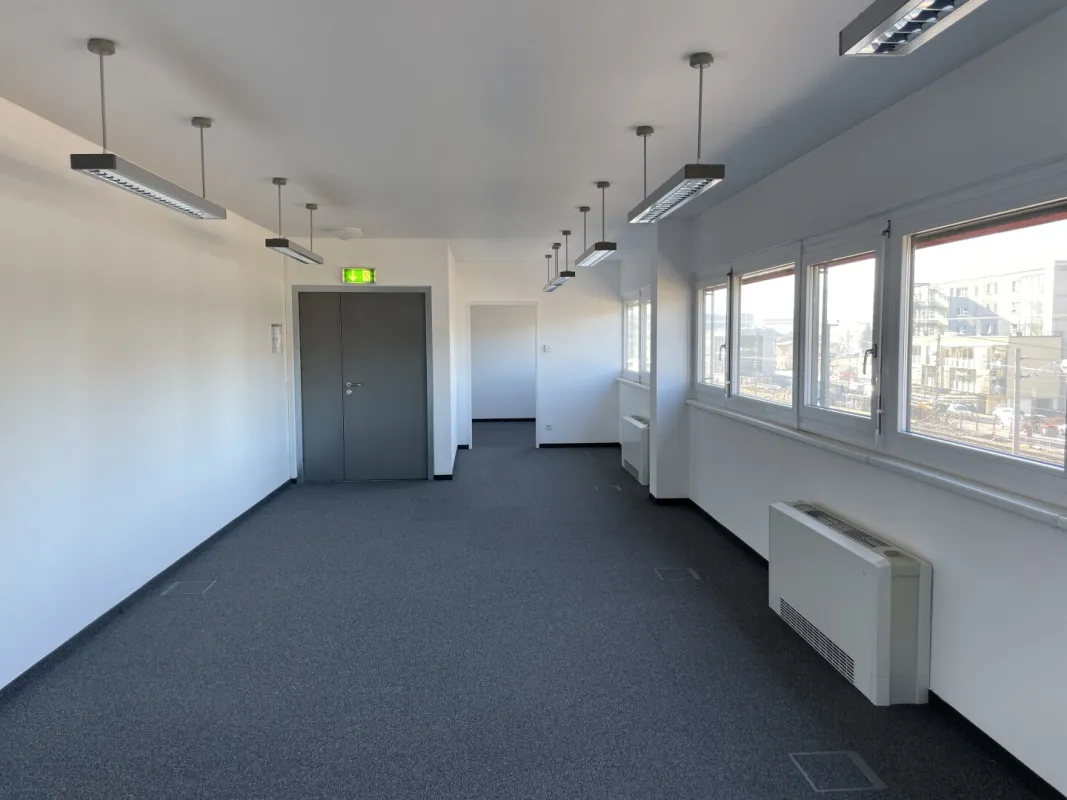 klimatisiertes Büro - 95 m² - Klimatisiert - Autobahnnähe - Salzburg Nord - Bild 1